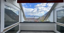 Magnifique Appartement Traversant au Dernier Étage avec Vue sur le Lac à Nyon