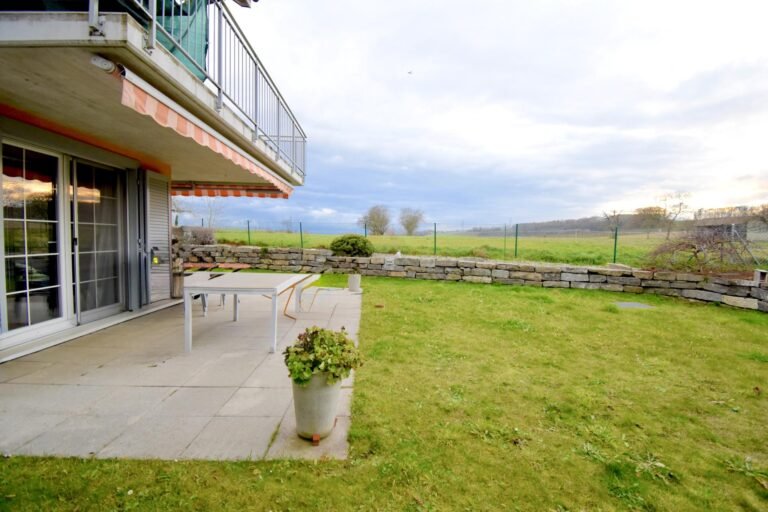 Magnifique appartement avec jardin et vue dégagée