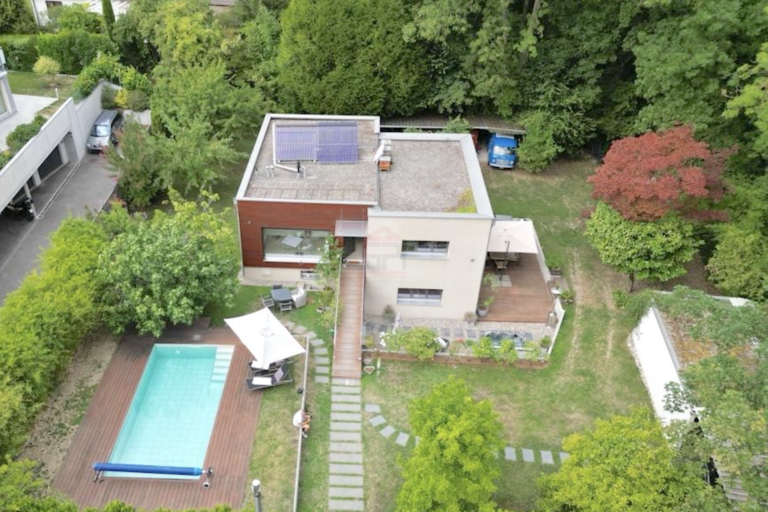 Sublime villa individuelle au calme dans un cadre verdoyant